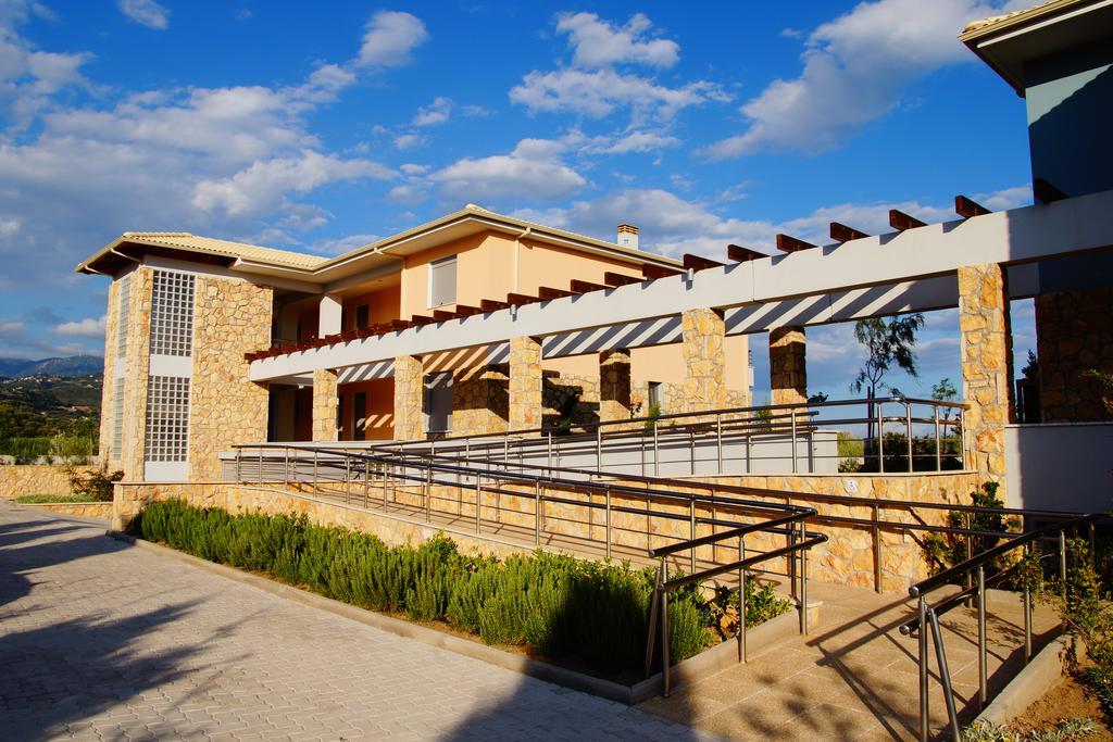 Cavos Fokidos Aparthotel Chiliadou  Exterior photo