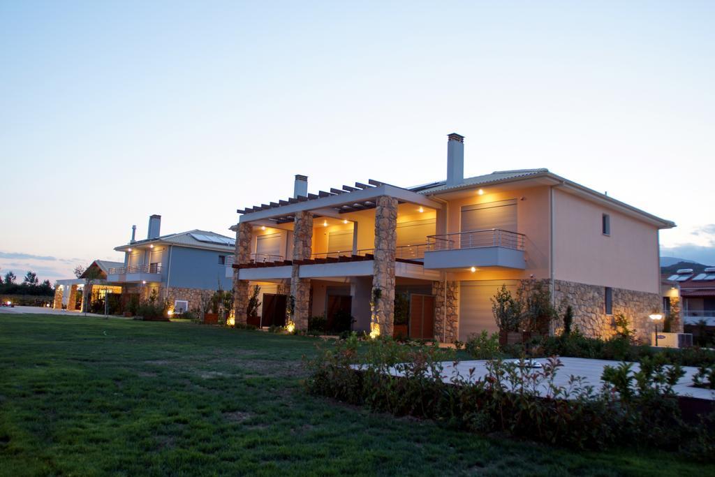 Cavos Fokidos Aparthotel Chiliadou  Exterior photo