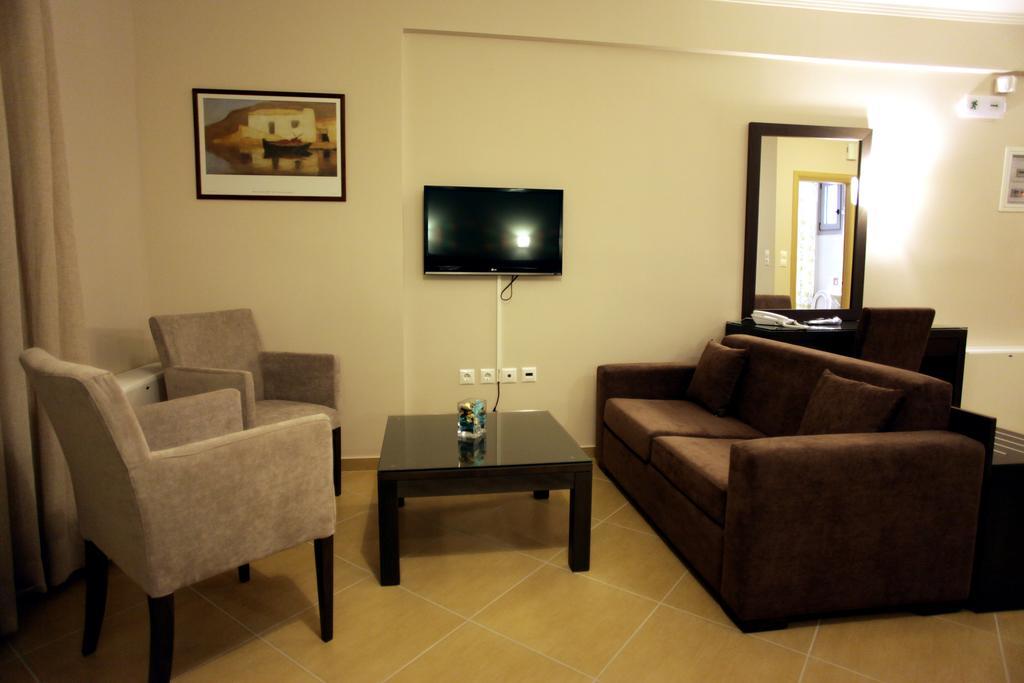 Cavos Fokidos Aparthotel Chiliadou  Exterior photo