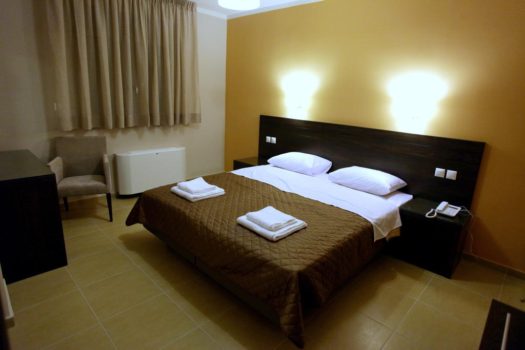 Cavos Fokidos Aparthotel Chiliadou  Room photo
