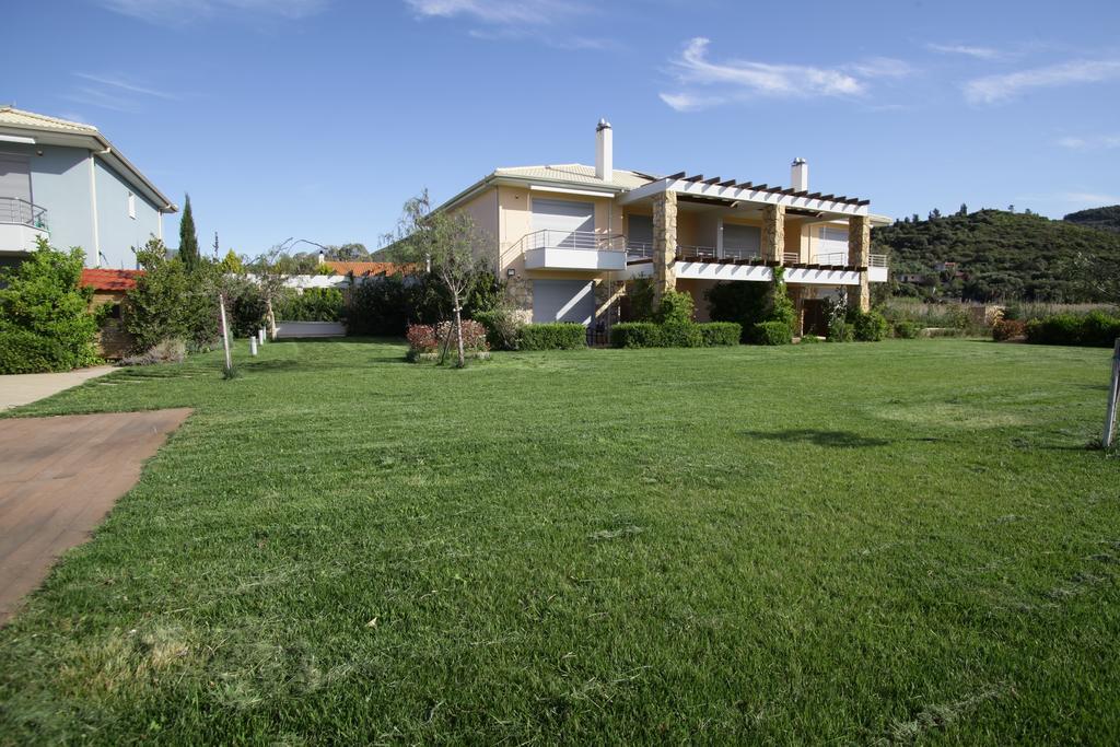 Cavos Fokidos Aparthotel Chiliadou  Exterior photo