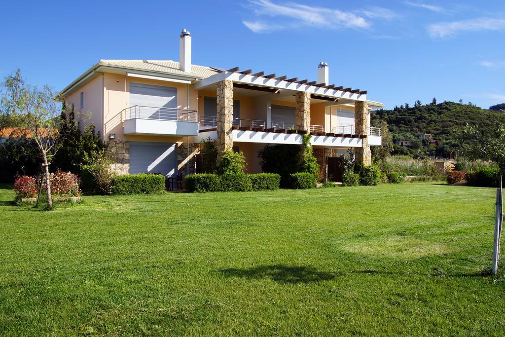 Cavos Fokidos Aparthotel Chiliadou  Exterior photo